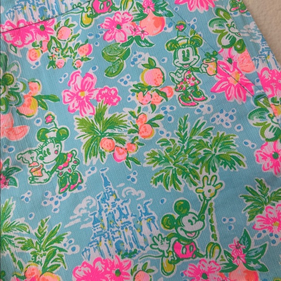 Disney Inspired Lilly Pulitzer Floral Scallop Hem Women's Shorts. - Picture 2 of 3